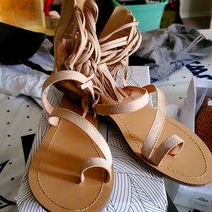 Sandals used worn 3 times